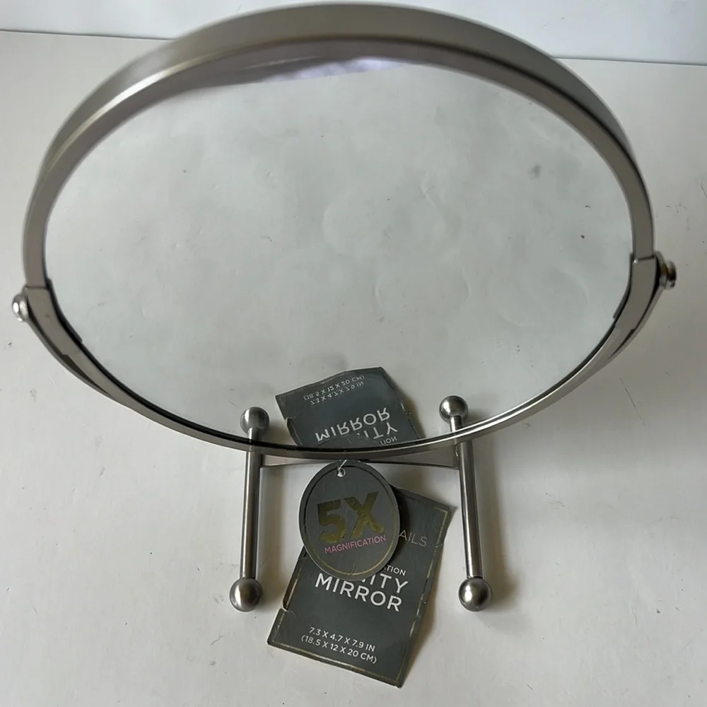 5X Magnification Vanity Mirror 7.3 x 4.7 x 7.9 in new